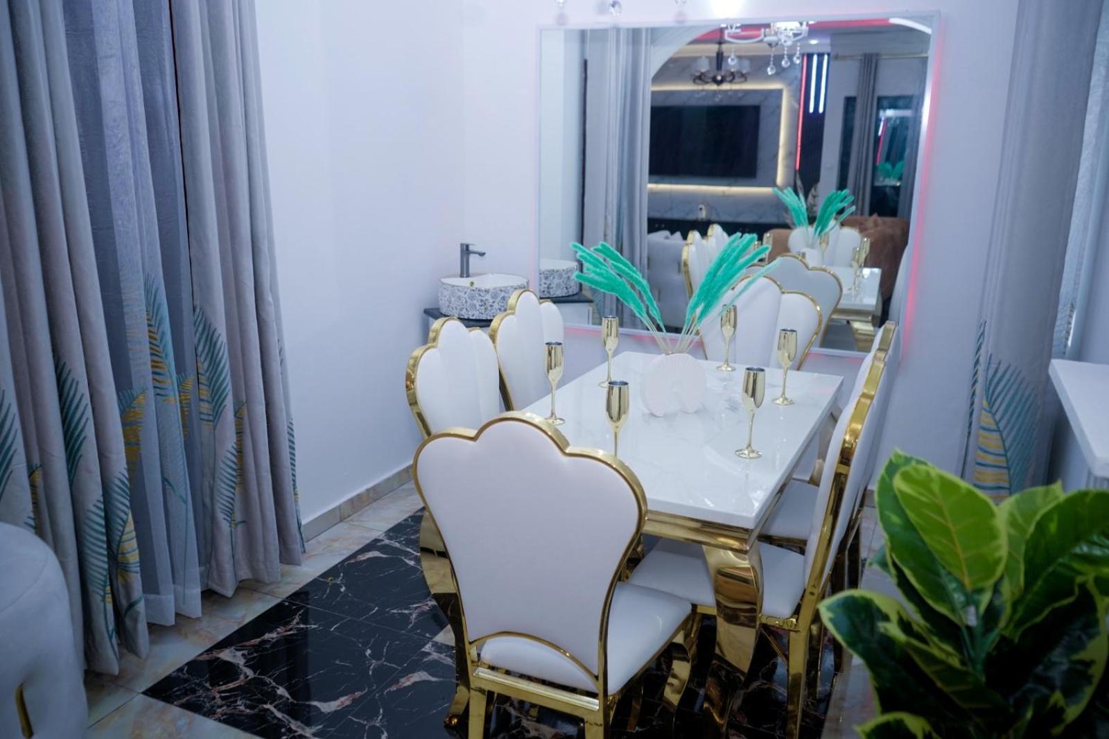Prince Home Douala Exterior photo